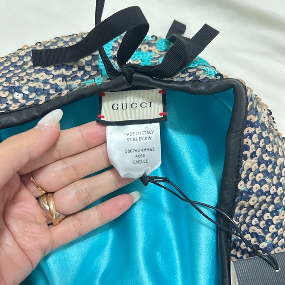 NWT Gucci Sequin Beret in Black and Teal genuine leather hem size M - Picture 4 of 9